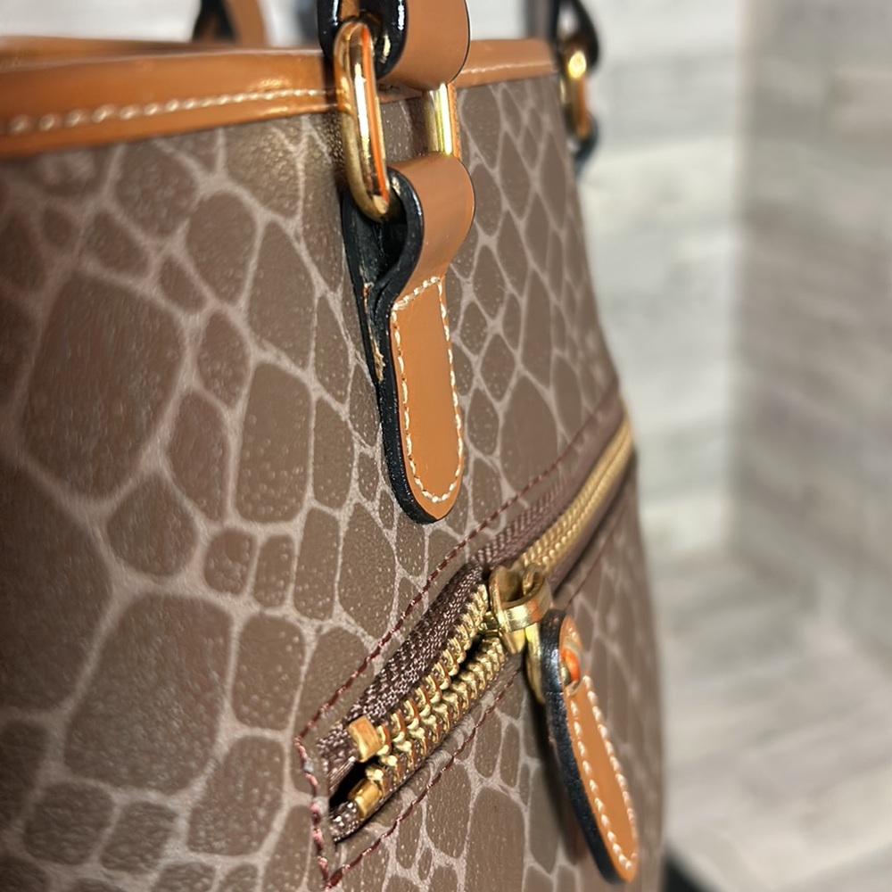 Rare Nina Ricci small tote Used but like brand new ! - Picture 16 of 17